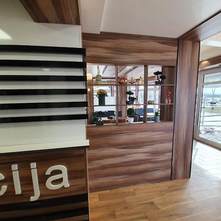Motel Villa Aroma Orasje Luaran gambar