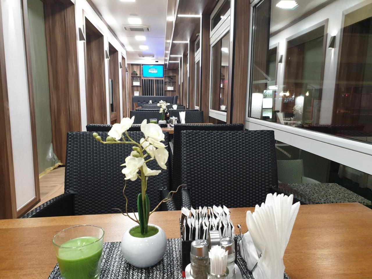 Motel Villa Aroma Orasje Luaran gambar